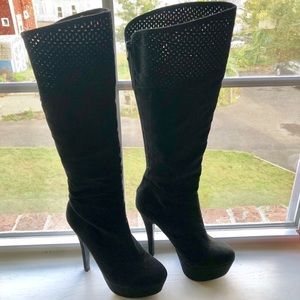Black boots knee height size 6